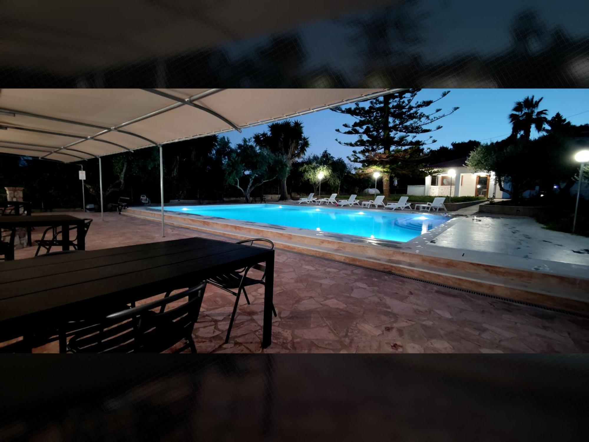 Arokariapartments Koróni Екстериор снимка