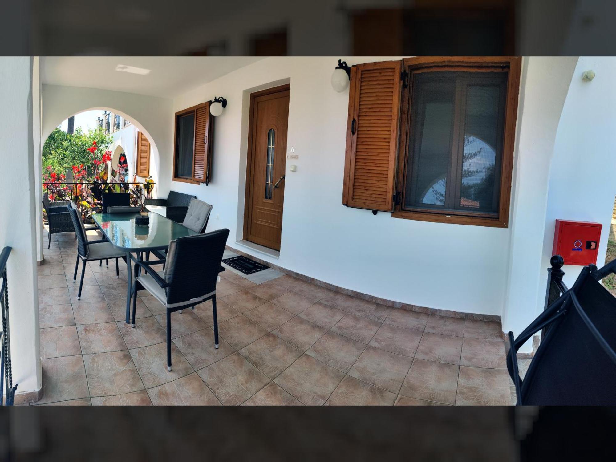 Arokariapartments Koróni Екстериор снимка