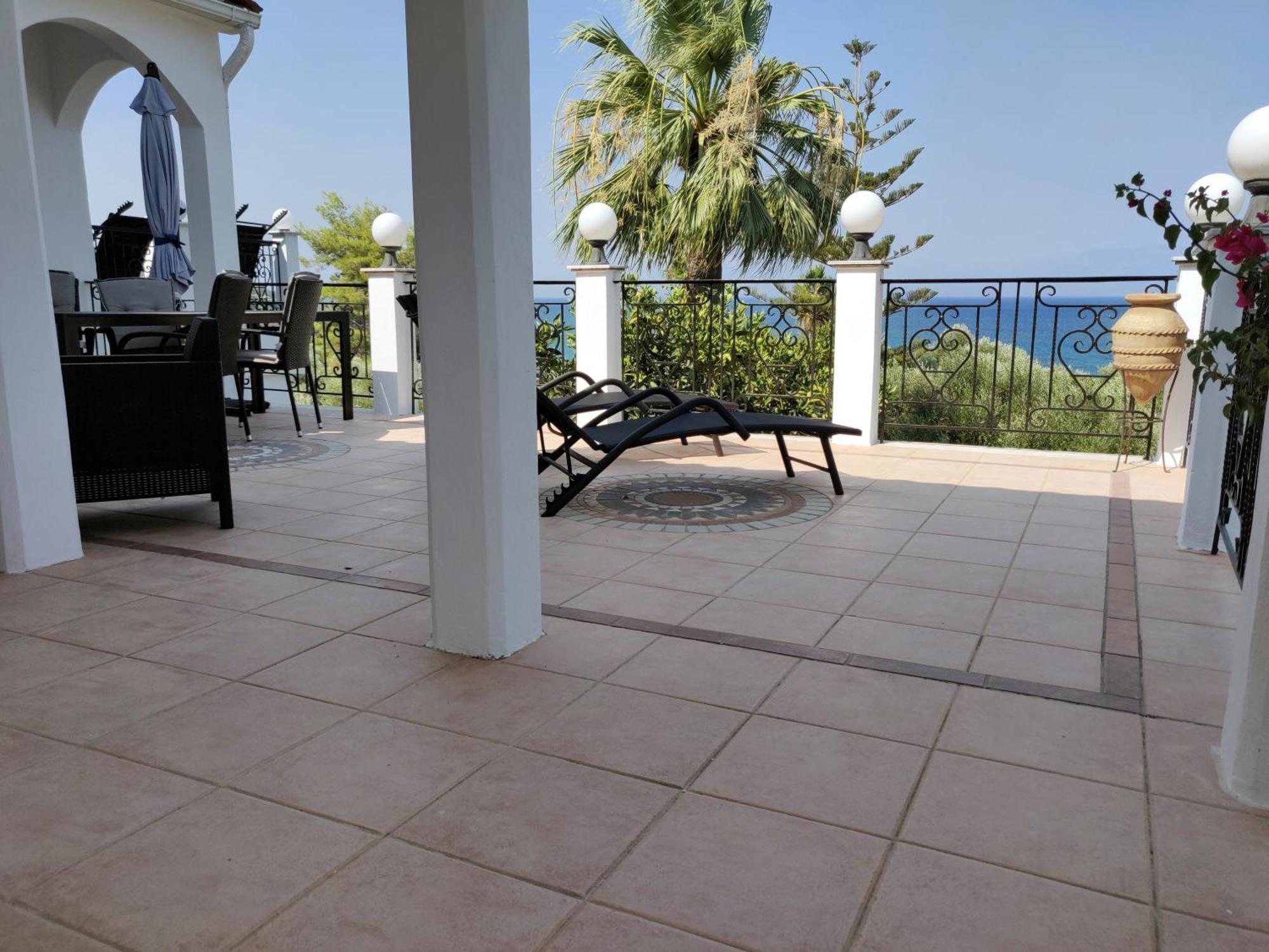 Arokariapartments Koróni Екстериор снимка
